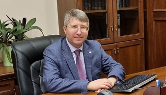 Новогоднее поздравление от директора института Цыганова Виктора Евгеньевича